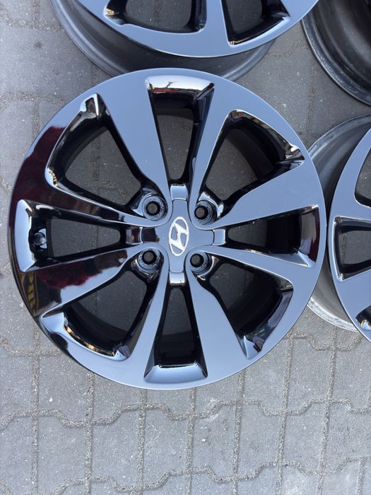 Felgi aluminiowe 16 cali Et 50 4x100 Hyundai I20 czujniki TPMS