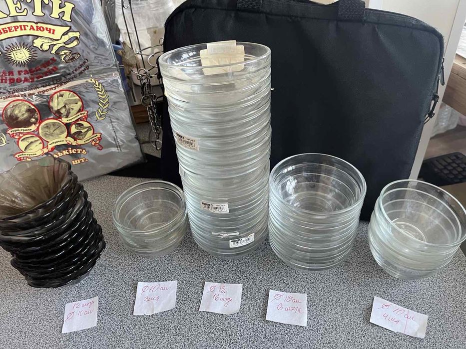 Продам салатники скляні різноі ємності б/у