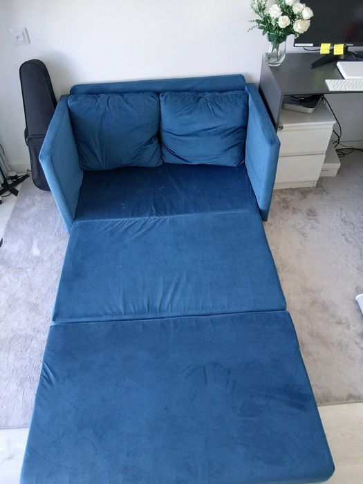 Conjunto de cadeiras e sofá cama a venda
