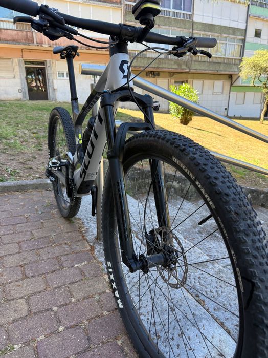 Bicicleta suspensão total Scott Spark RC Comp toda em Carbono tamanho L Nova