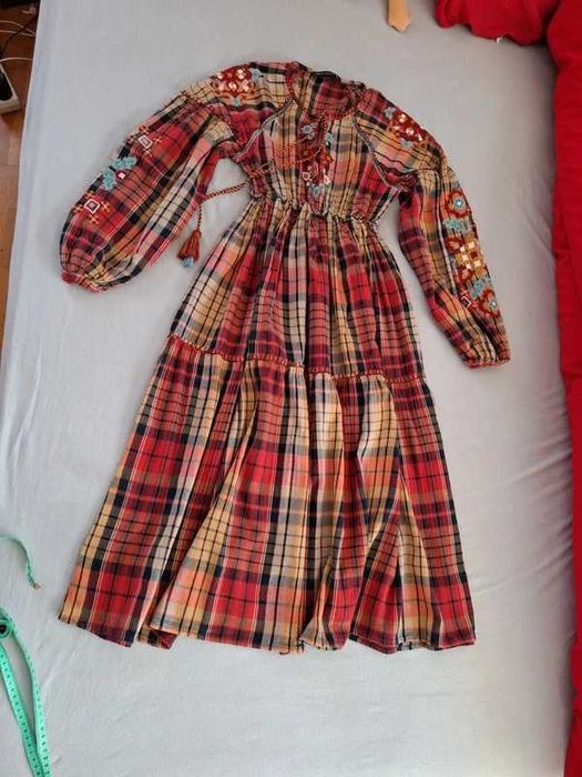 Hawtowana sukienka, Zara roz S