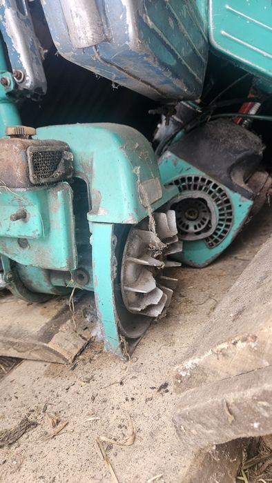 2 Бензопили Урал