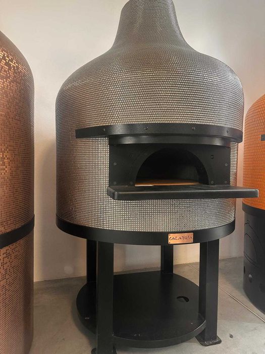 Profesjonalny piec do pizzy od producenta CALABRIA Ferro 100 HB DEMO