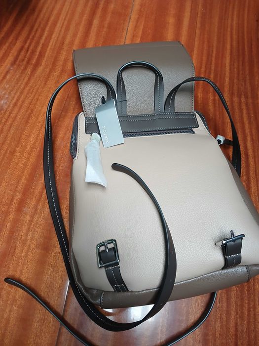 Mochila PARFOIS nova com etiqueta