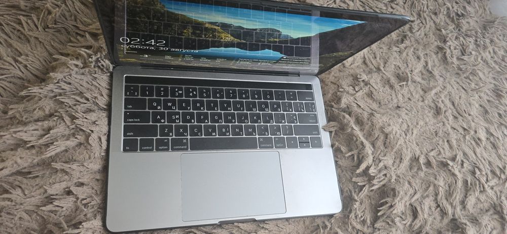 MacBook Pro в хорошем состоянии