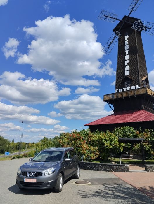 Продам   2012р Авто на повном ходу максимальная  коомплектация  Босе .