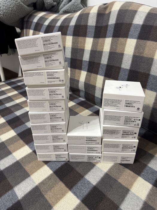 AirPods Pro2 white(лотом все  що на фото)