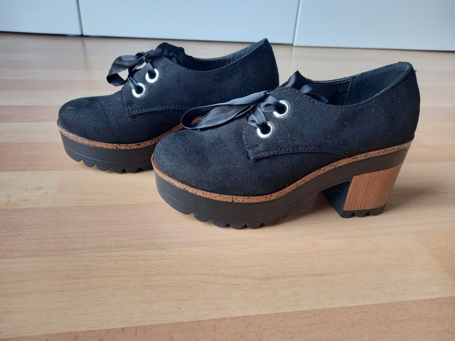 Botins rock away