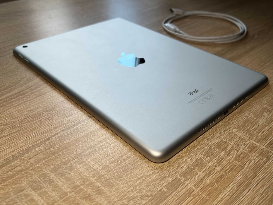 Планшет Apple Ipad 6 White