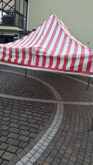 Namiot ekspresowy używany