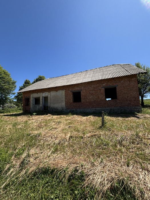 Будинок (незавершене будівництво)