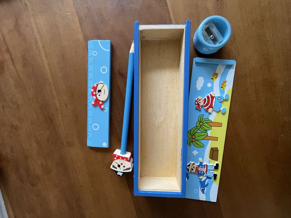 Estojo escolar primeiros passos