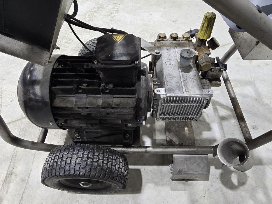 Myjka Karcher hd 25/15-4 Cage  2016 R. 2019 R 2 sztuki