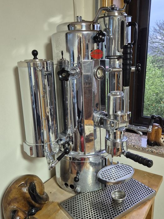 Maquina de cafe antiga