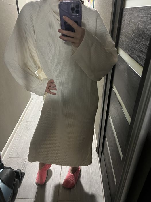 Платье вязаное белое