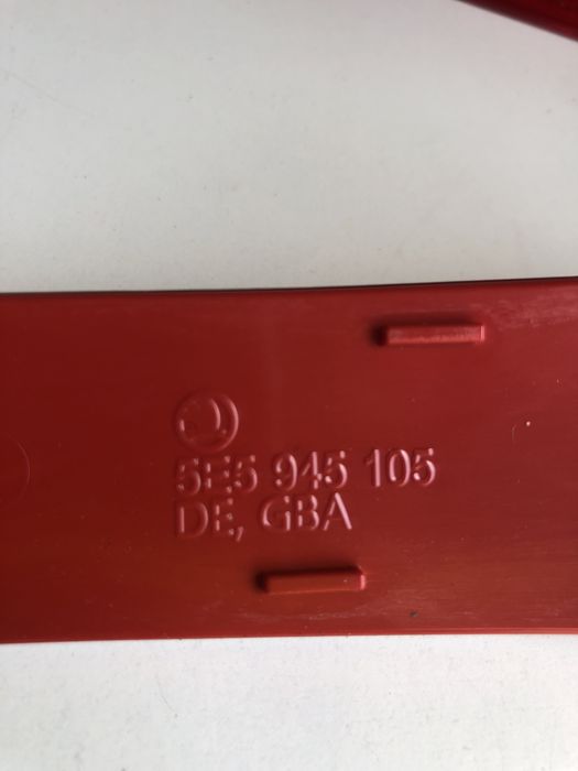 Світловідбивач бампера оригінал катафот октавія а5 а7 Octavia a5 a7