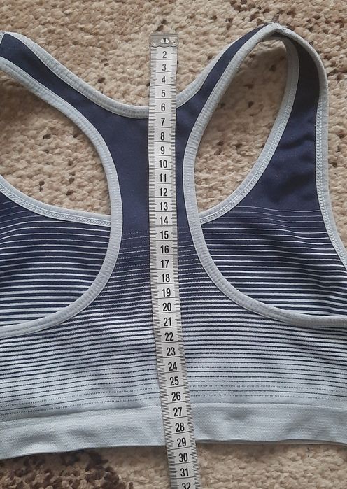 Dwa staniki sportowe L/XL