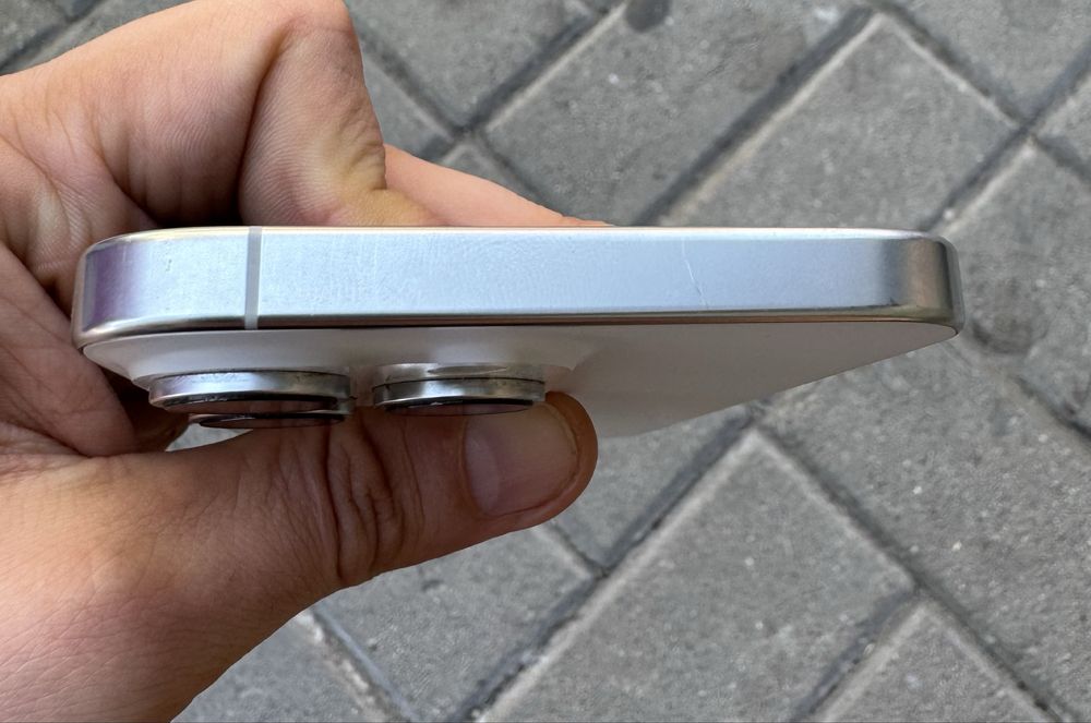 Продам Iphone 16 pro max айклауд
