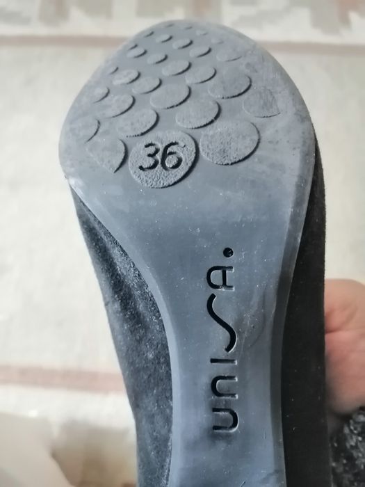 Botins pretos de camursa tam. 36