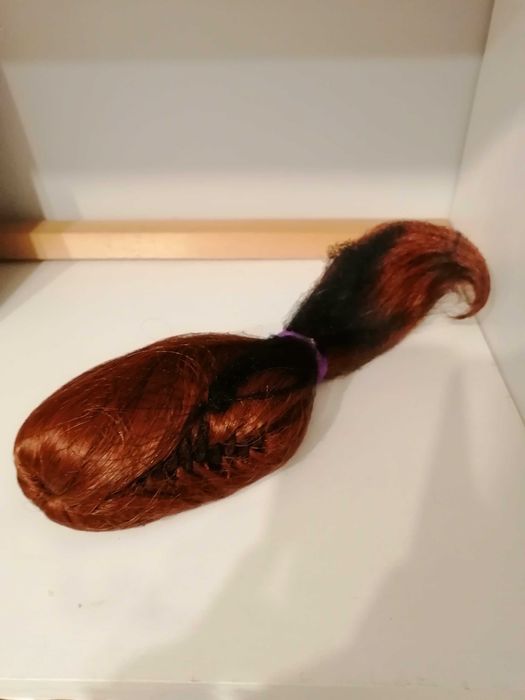 Sprzedam perukę typu Zuza (Perukpol) + treska