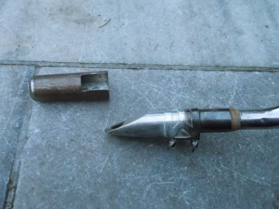 saksofon z epoki prlu