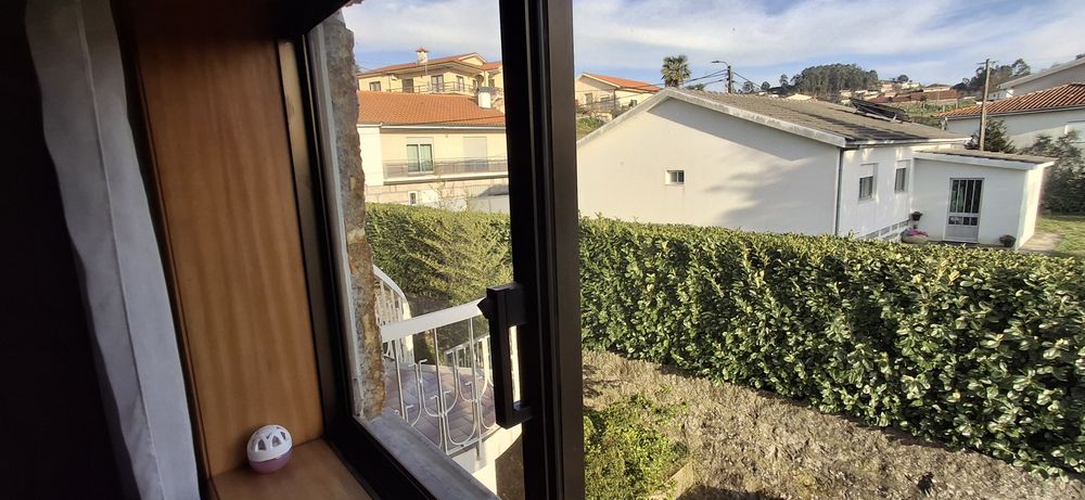 Vendo janelas e persianas de alumínio