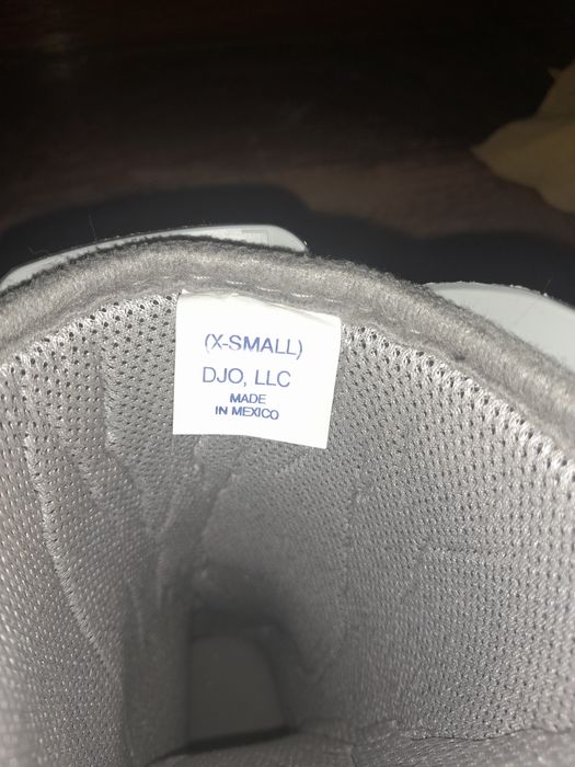 Ortezana nogę prawą regulowana