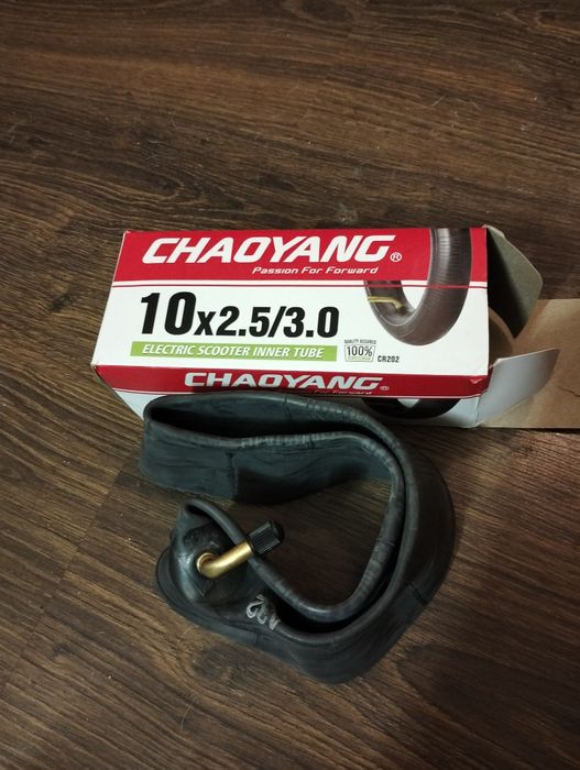 Камери 10х2.50 с нипелем 90градусов