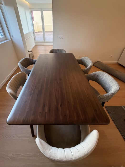 Mesa de jantar acácia El Corte Inglès