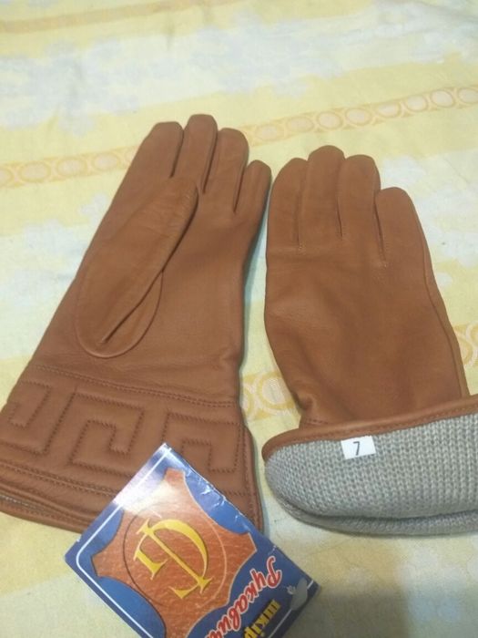Перчатки, рукавички, варежки женские.