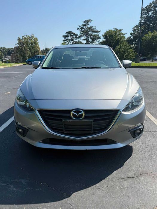 Mazda 3      2016