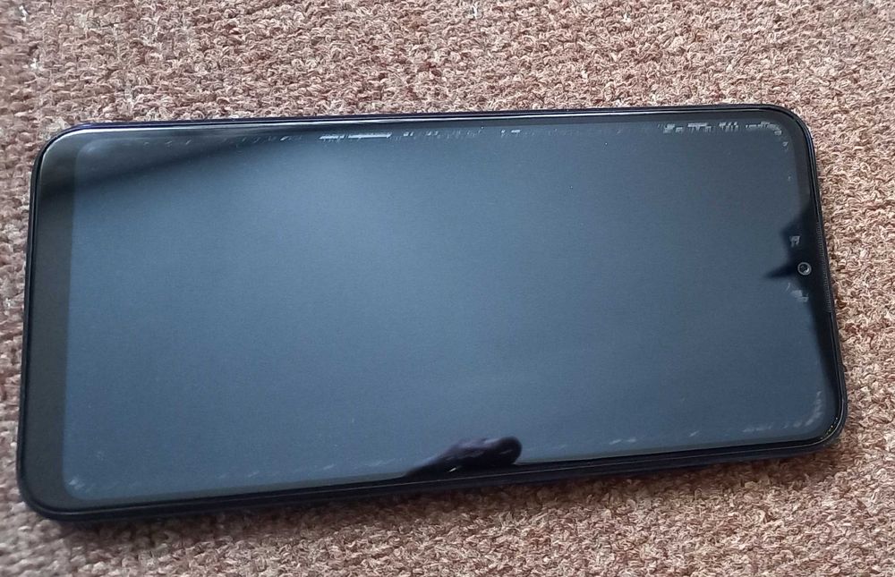 Xiaomi Mi Play неробочий (на запчастини)