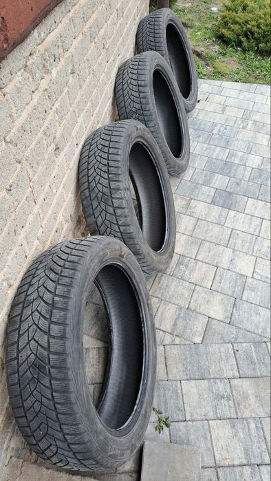 Opony zimowe Goodyear 195/55 R20