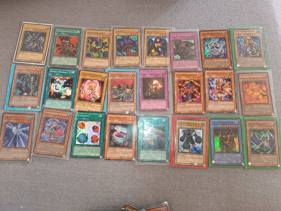 Продам карти yo-gi-oh ціну самі пропонуйте на вказану ціну не дивіться