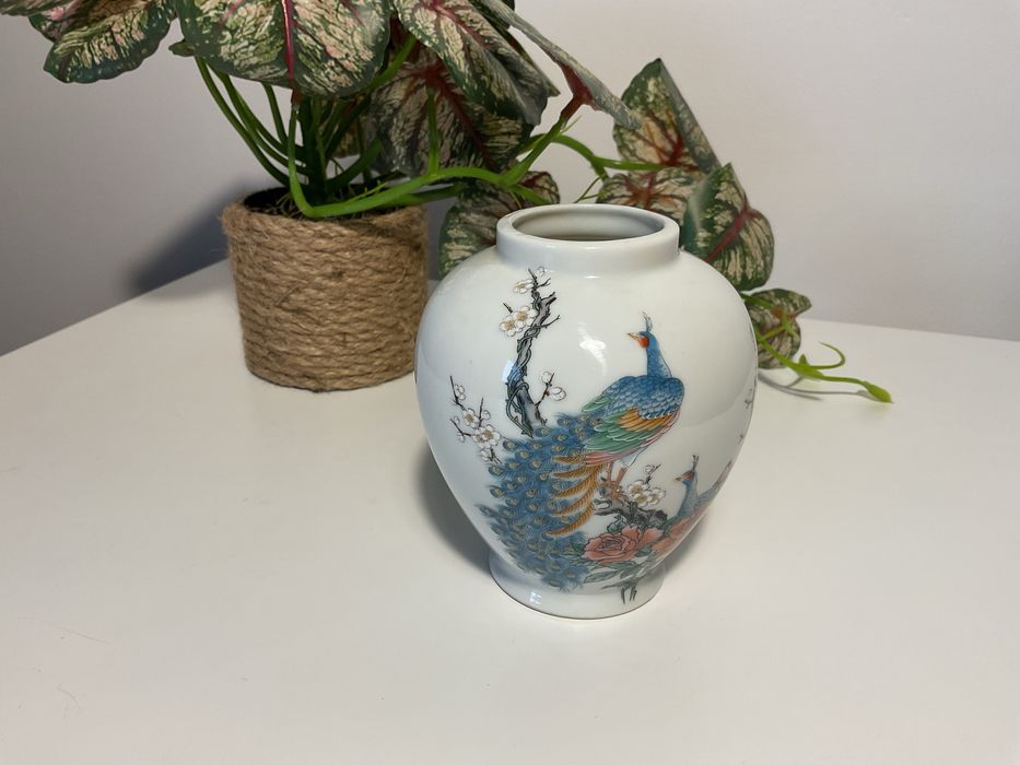 Porcelana Fine China Japan vintage - pavão - peça decorativa