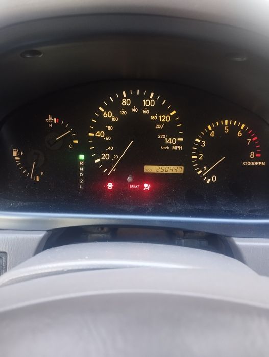 Лексус РХ 300 2000 року.