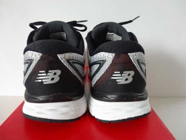 Buty NEW BALANCE 880 v9 roz 43 Do Biegania Sportowe