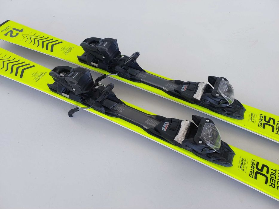 Narty VOLKL racetiger SC 12 limited 153 CM (2)