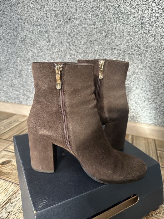 Жіночі ботильйони