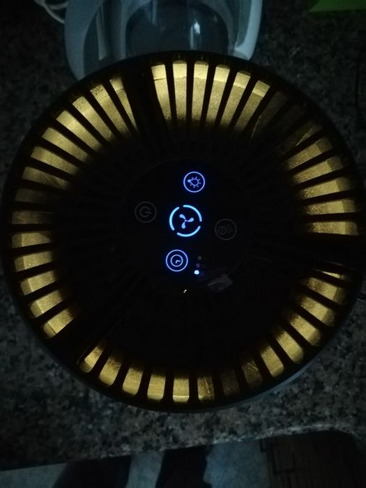 Purificador de Ar e Ambientador Eléctrico