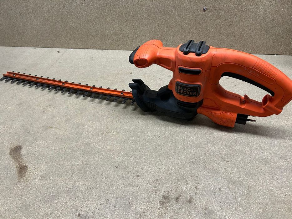 Nożyce elektryczne sieciowe Black+Decker 45 cm 230 V