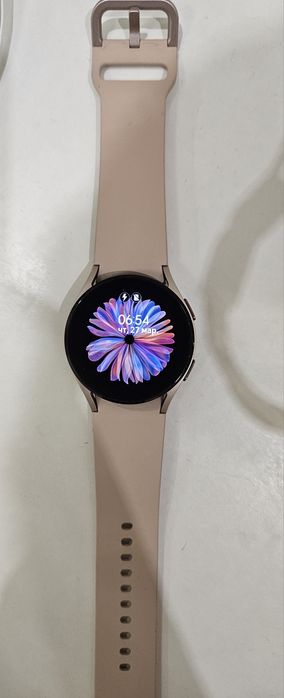 Продам часы Samsung Galaxy Watch 4, 40mm Gold