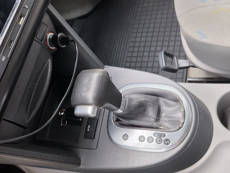 VW Caddy 1.9 TDI 105KM DSG – 2006r., 235 000 km – zadbany, na bieżąco serwisowany