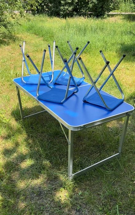 Посилений складаний туристичний стіл 120/60 см від MegaStrike + 4 стіл