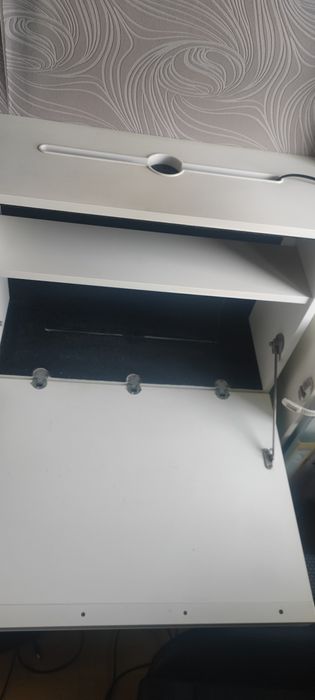 Zamykane biurko Ikea