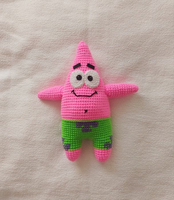 Герои Губка Боб крючком