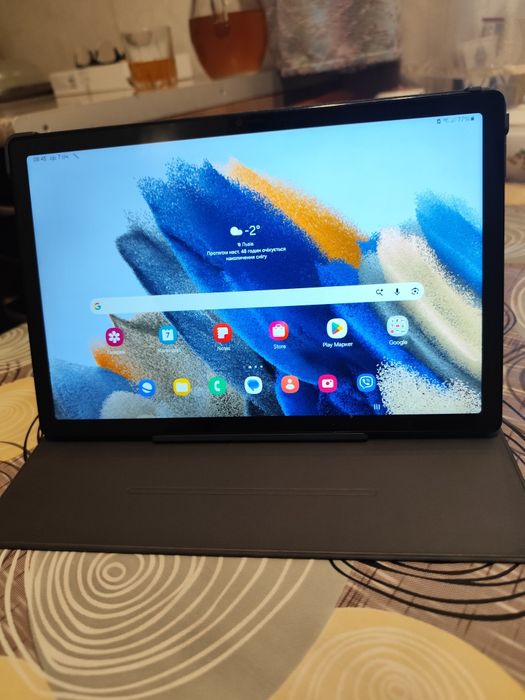 Планшет Самсунг Таб8