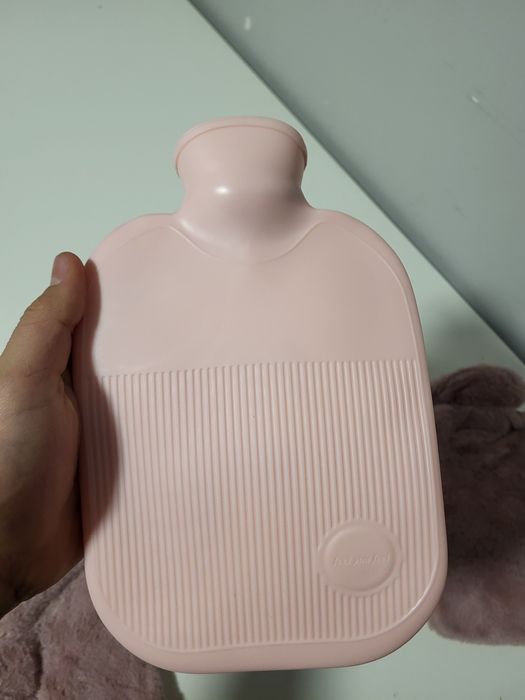 Грілка гумова у пухнастому чохлі