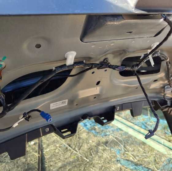 Tesla Model X кришка багажника ляда рест дорест