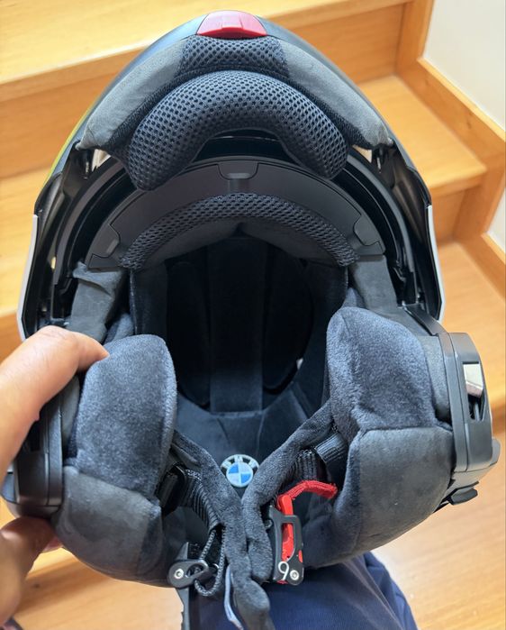 capacete modular da BMW System 7 Carbon EVO